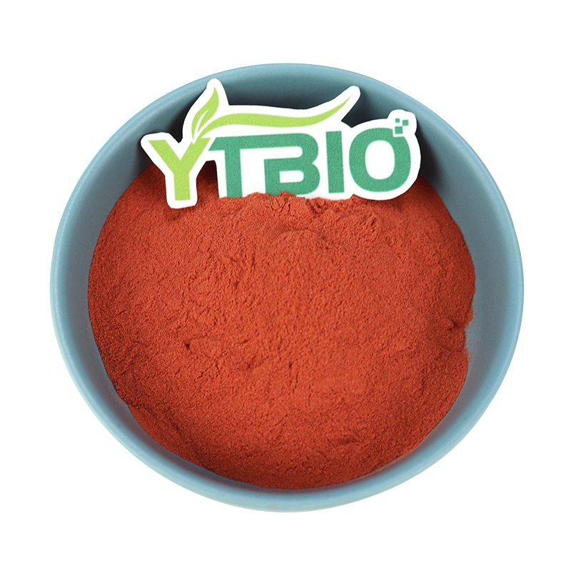 Why do food manufacturers favor lycopene raw materials?